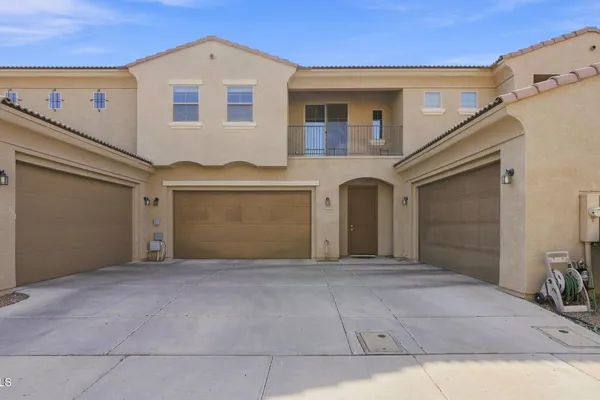 1367 S COUNTRY CLUB DR 1098