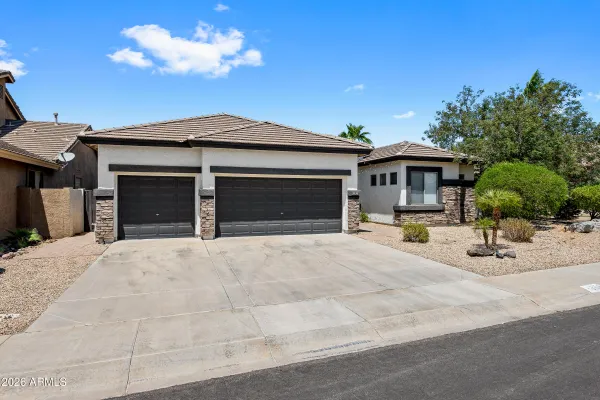 3938 E DUBOIS AVE