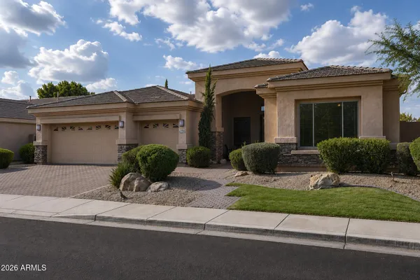 1764 W COCONINO DR