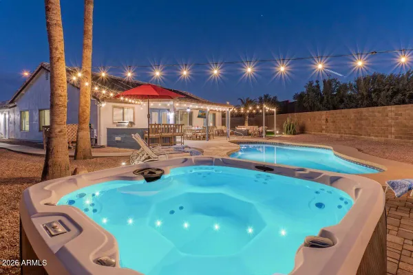 3304 N SEA PINES CIR