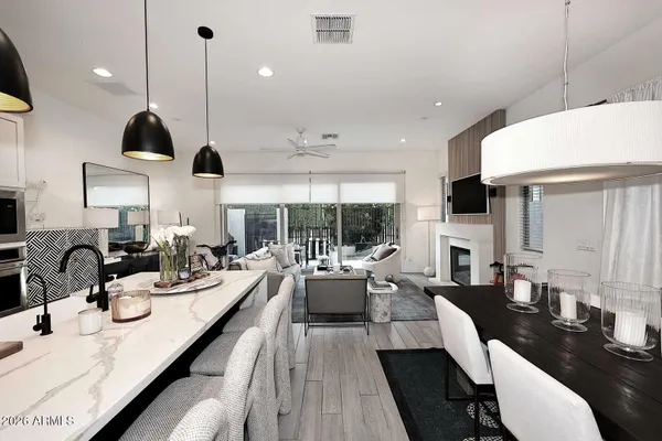 7348 E CASITAS DEL RIO DR