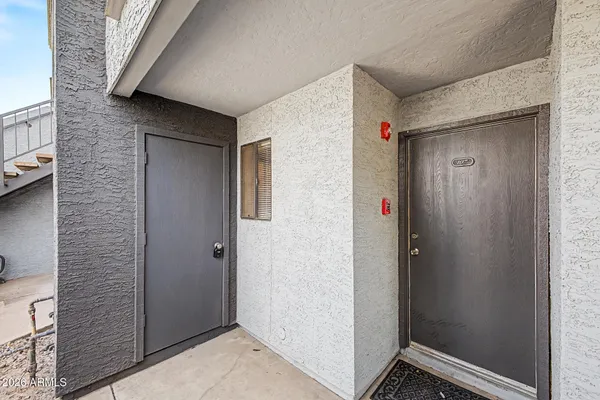 1215 E LEMON ST 107