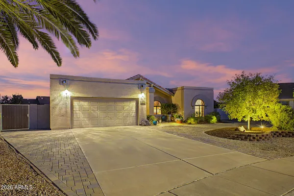 9861 W ESCUDA DR