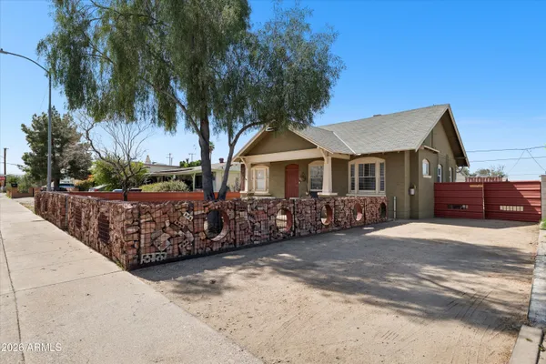2218 N 21ST PL