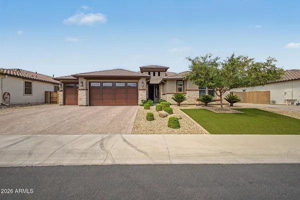12542 W KRALL CT