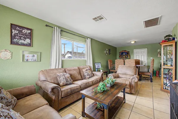 2529 N 40TH AVE