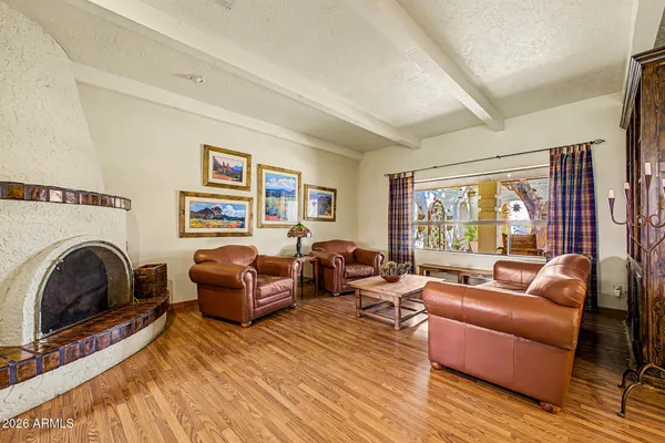 7532 W VILLA THERESA DR