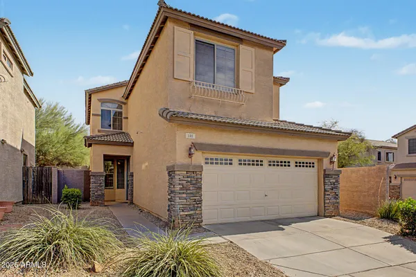 111 E COTTONWOOD LN