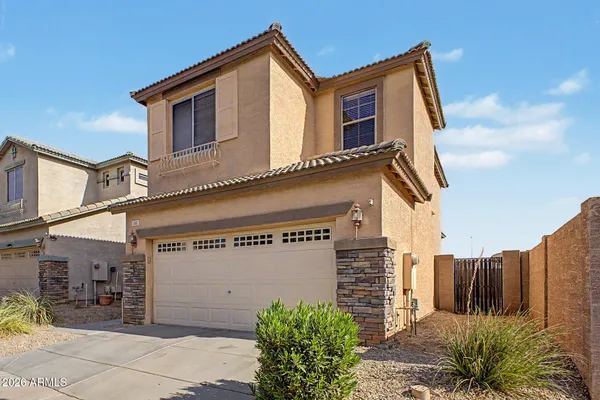 111 E COTTONWOOD LN