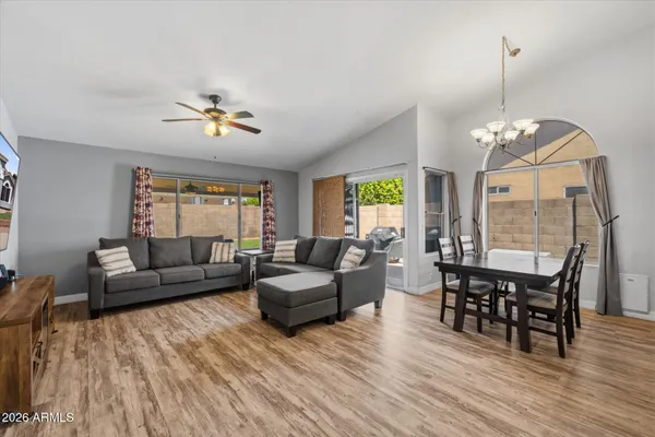 3864 W ALAMEDA RD