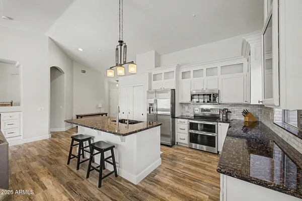 10289 E KAREN DR