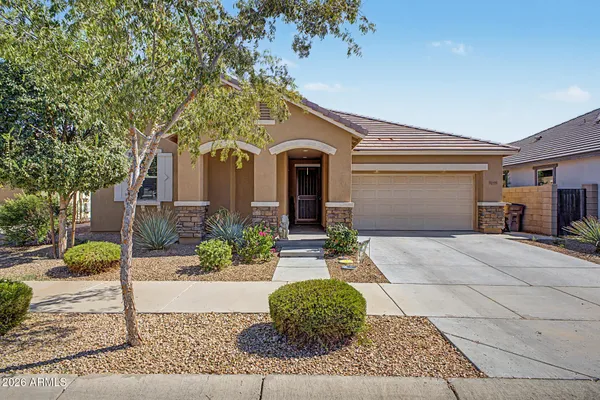 22475 E CALLE DE FLORES -- --