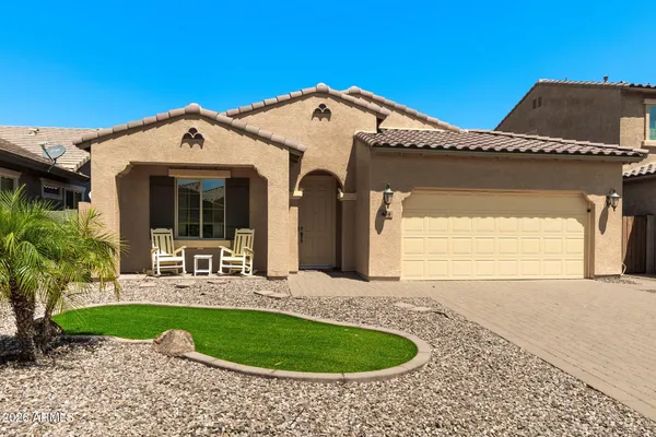 424 E CANYON ROCK RD