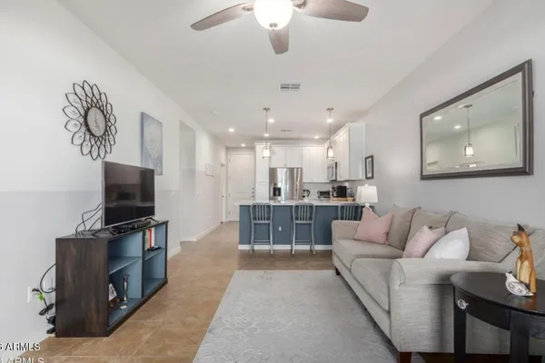 2511 W QUEEN CREEK RD 143