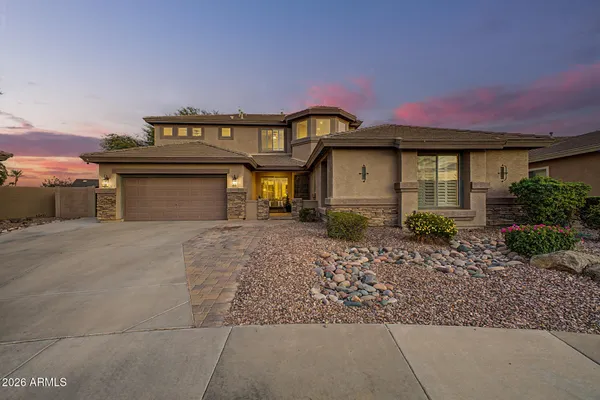 3911 E JAGUAR AVE