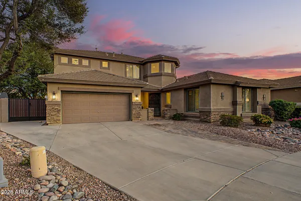 3911 E JAGUAR AVE