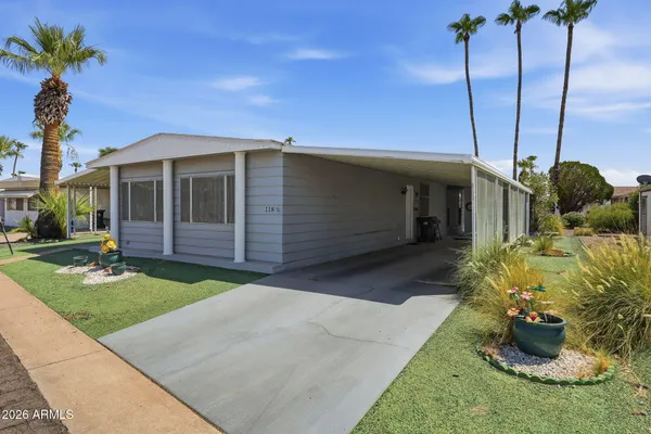120 N VAL VISTA DR 118