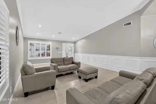 8566 W KEIM DR