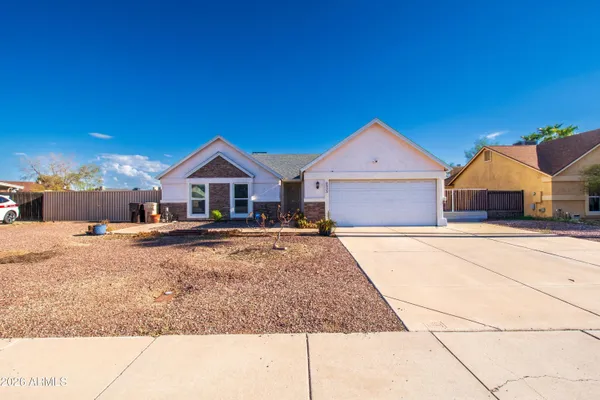 8533 W CORRINE DR