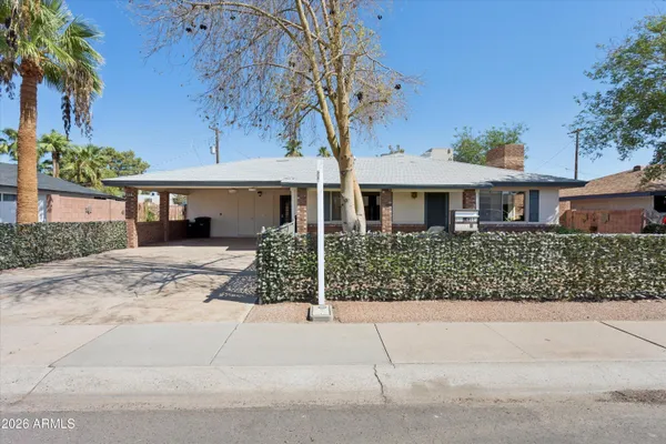 116 W ORCHID LN