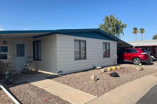 2100 N TREKELL RD 294