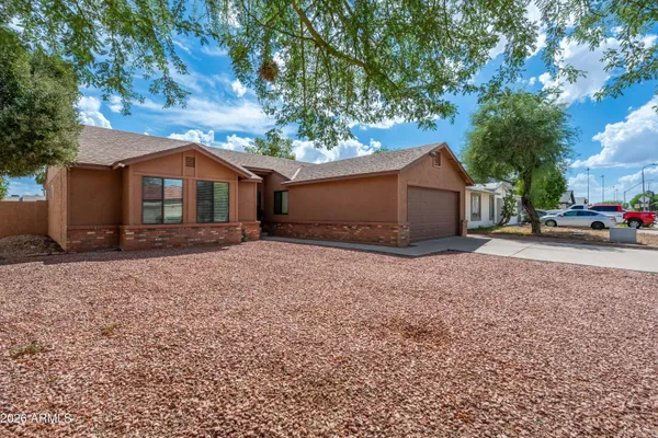 7425 W OCOTILLO RD