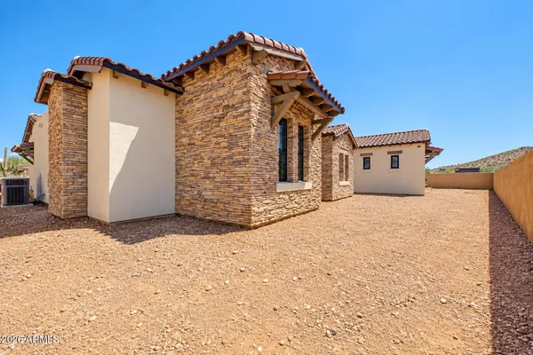 6431 E FLATIRON LOOP
