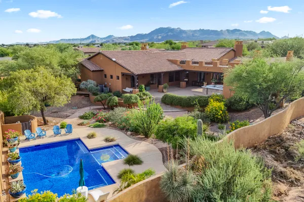 28421 N RIO MOUNTAIN CT