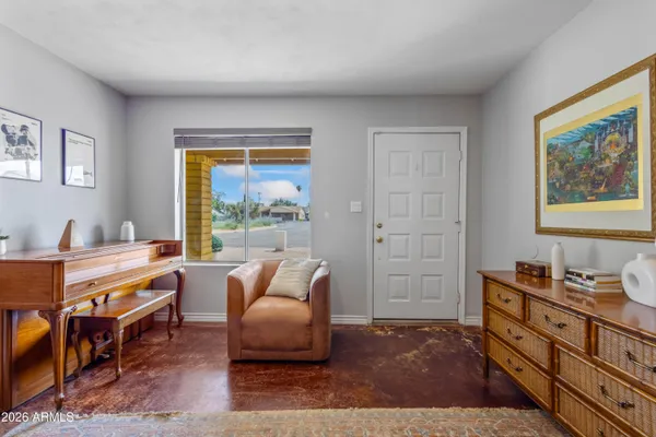 1334 S ALAMO CIR