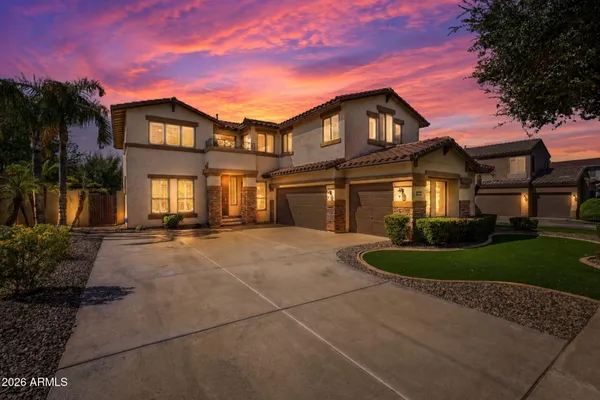 4481 E LANTERN PL