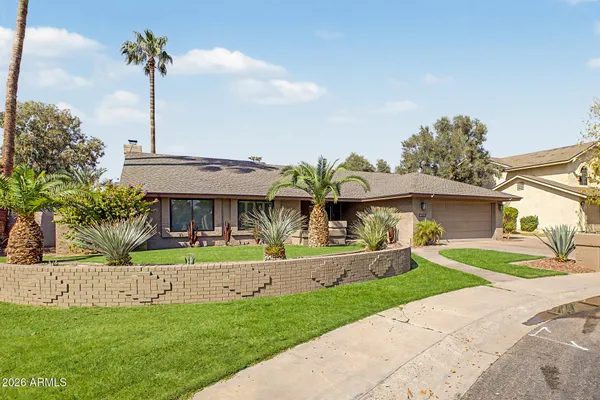 5002 E LE MARCHE AVE
