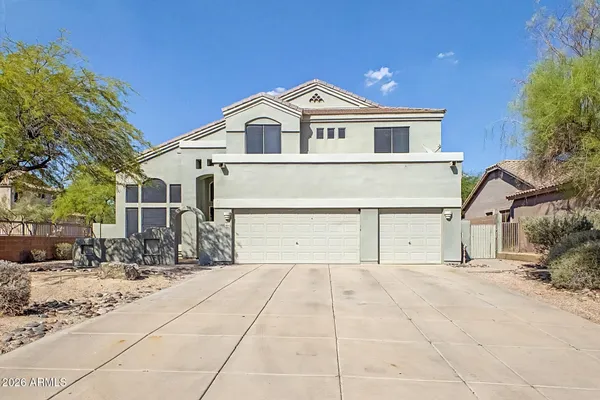 3060 N RIDGECREST -- 101