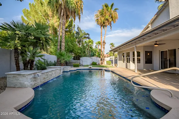 4978 E AIRE LIBRE AVE