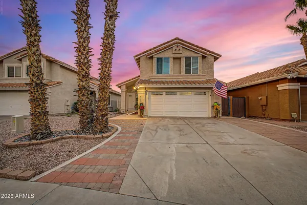 4064 E WOODLAND DR