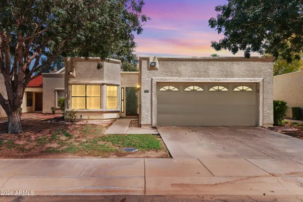 7717 S HEATHER DR
