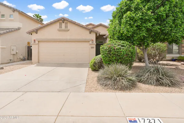 17271 W SMOKEY DR