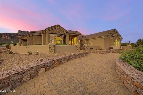 1111 S DEER RUN CT