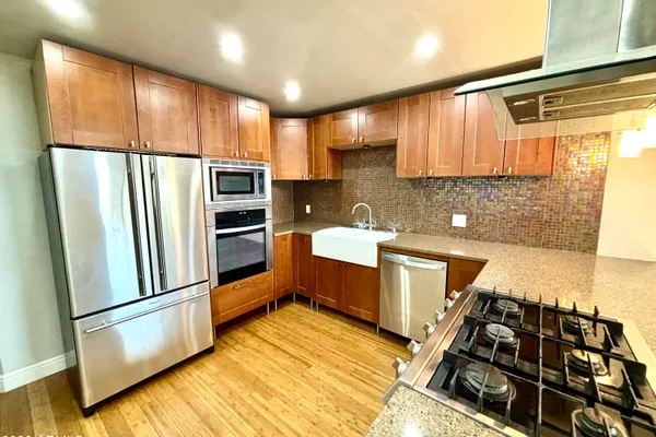 1624 E CAMPBELL AVE 12