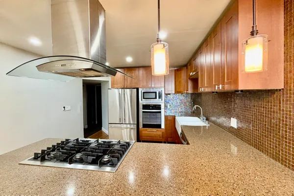 1624 E CAMPBELL AVE 12