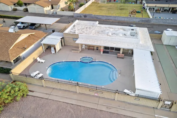 6340 E BOISE ST