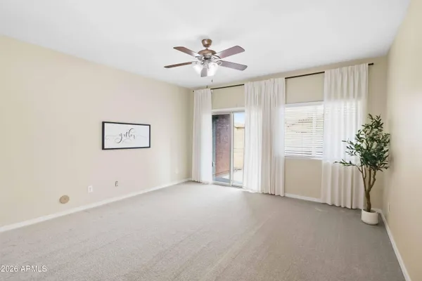 422 W EVERGREEN PEAR AVE
