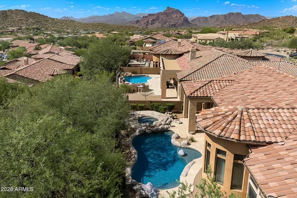 4104 N SAGE CREEK CIR