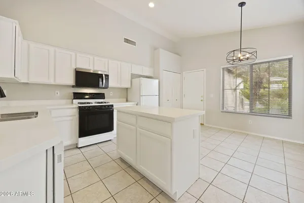 1705 W MUIRWOOD DR