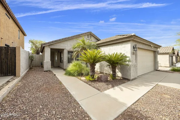 1705 W MUIRWOOD DR