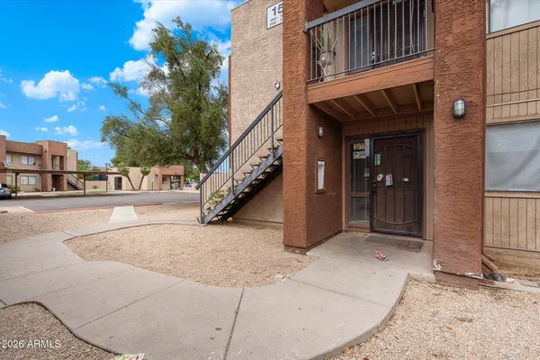 3810 N MARYVALE PKWY 1099
