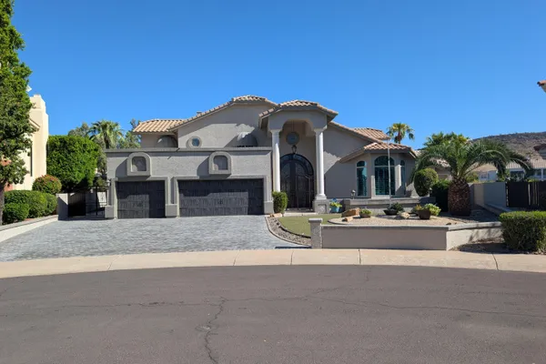 5866 W DEL LAGO CIR