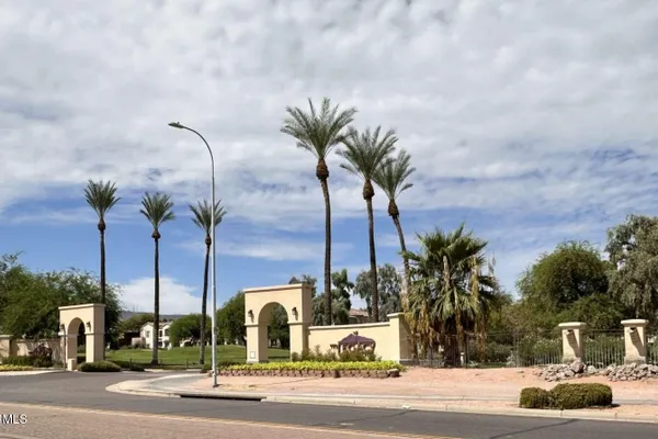 3131 E LEGACY DR 2088