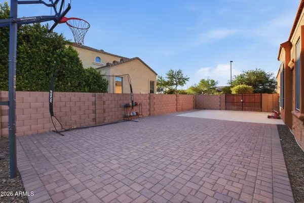 6615 W LEIBER PL