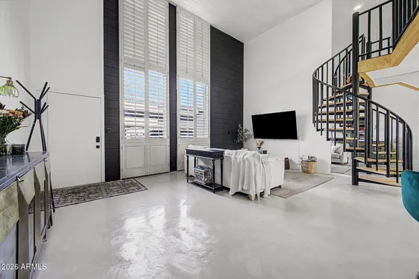 385 W PIERSON ST E6