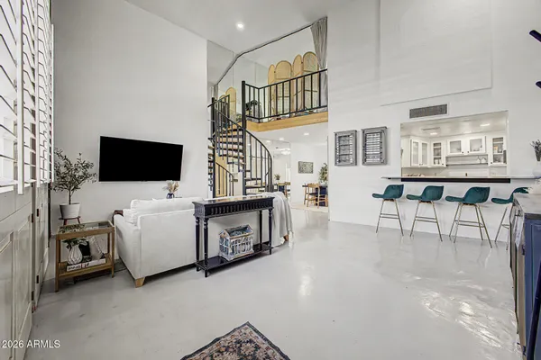 385 W PIERSON ST E6